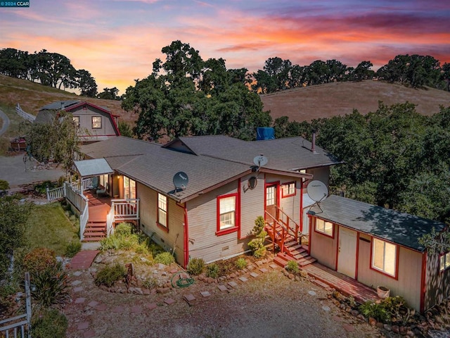 view of front of property