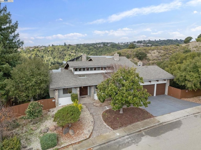 view of front of house with a garage