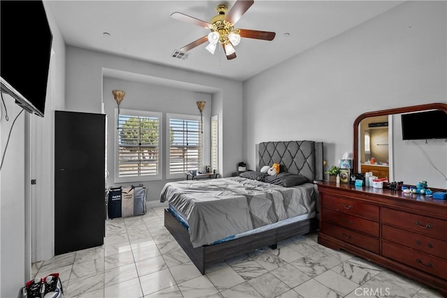 bedroom with ceiling fan