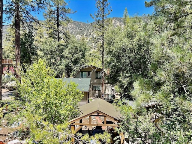 bird's eye view featuring a mountain view