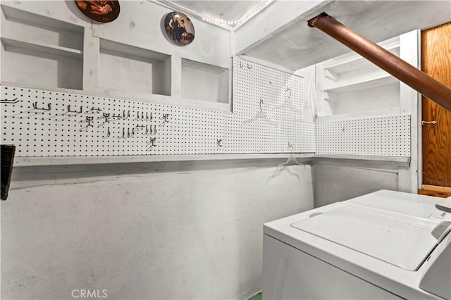 laundry room featuring independent washer and dryer