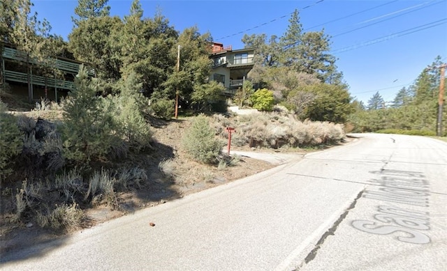 Listing photo 2 for 15412 San Moritz, Frazier Park CA 93222