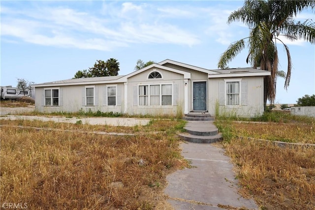 view of front of property