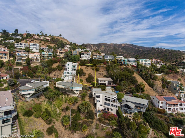 Listing photo 2 for 21415 Rambla Vis, Malibu CA 90265