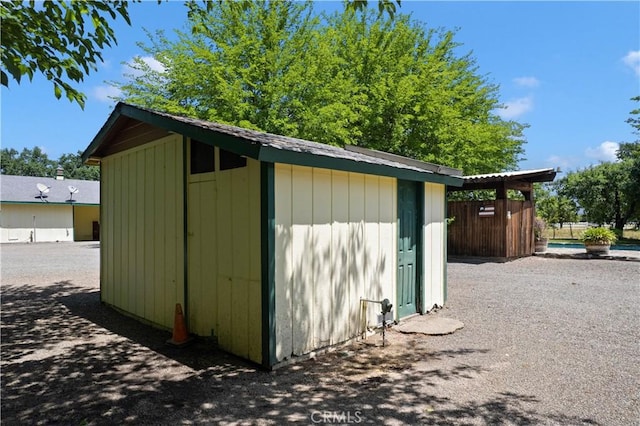 view of outbuilding