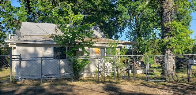 view of home's exterior