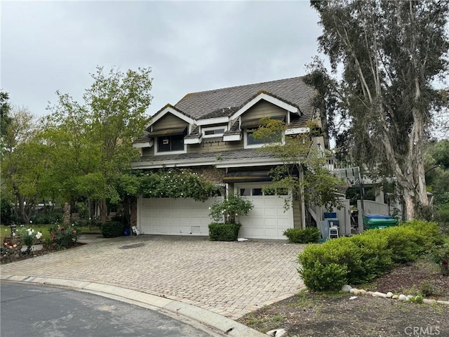 view of front of house featuring a garage