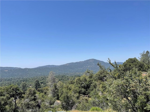 Listing photo 2 for 11 Suncrest Dr, Oakhurst CA 93644