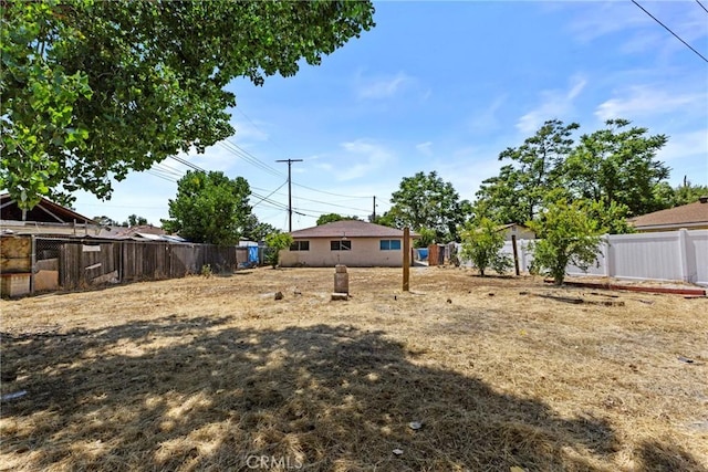 315 S Mistletoe Ave, San Jacinto, CA 92583 - view of yard