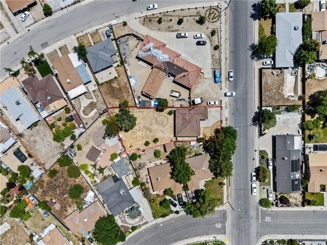 315 S Mistletoe Ave, San Jacinto, CA 92583 - aerial view of residential area with property boundaries highlighted