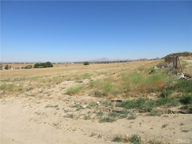 Listing photo 2 for 19968 Bear Valley Rd, Apple Valley CA 92308