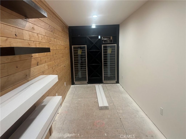 doorway to property with beverage cooler