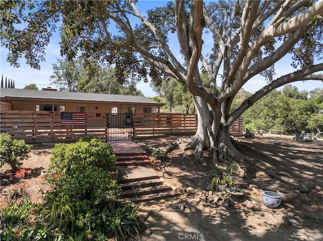 3210 Live Oak Park Rd, Fallbrook, CA 92028 - view of front facade with a fenced front yard