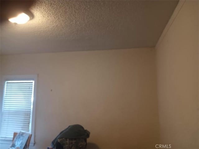 2123 High St, Oakland, CA 94601 - interior space with a textured ceiling