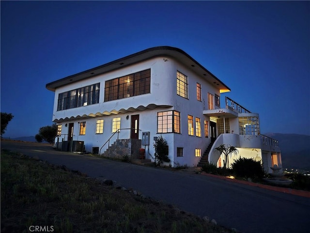 view of front of home featuring central AC