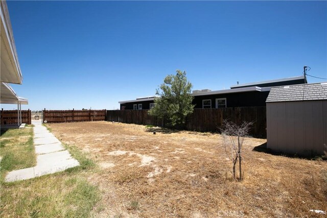 13115 Davenport St, North Edwards, CA 93523 - view of yard