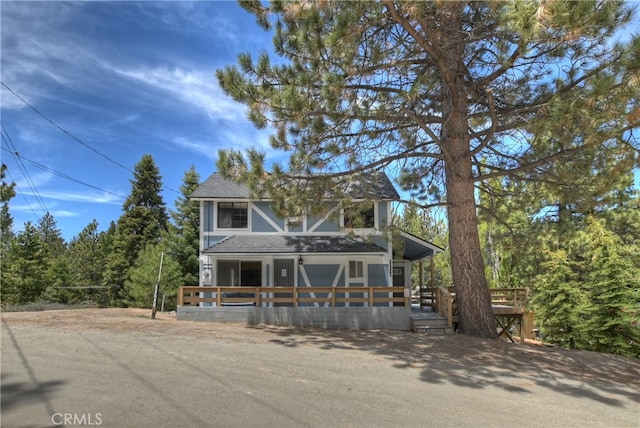 view of front facade featuring a deck