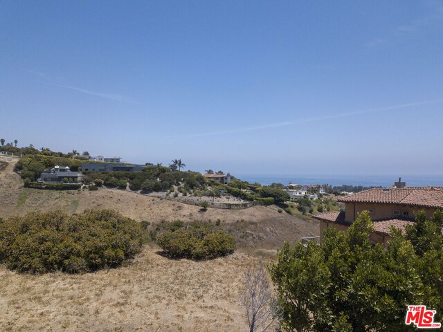 Listing photo 2 for 6112 Galahad, Malibu CA 90265