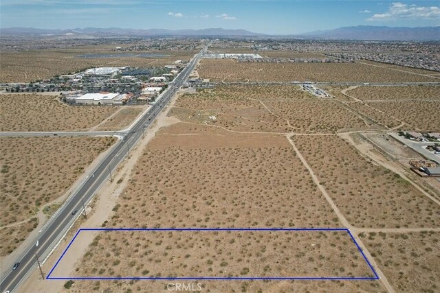 4 Palmdale Rd, Victorville, CA 92392 - photo 2