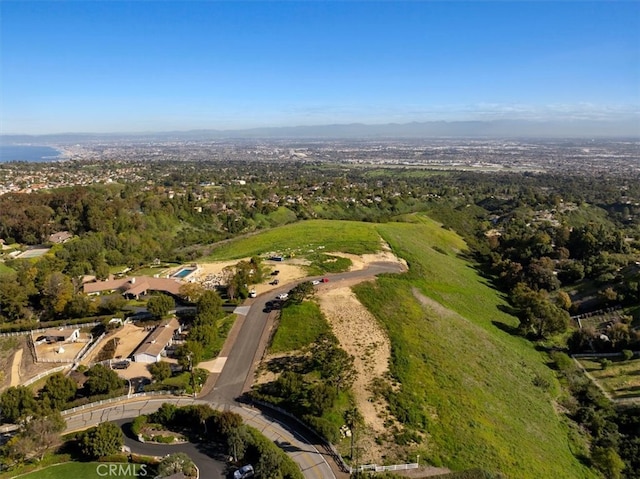 Listing photo 3 for 1 Storm Hill Ln, Rolling Hills CA 90274