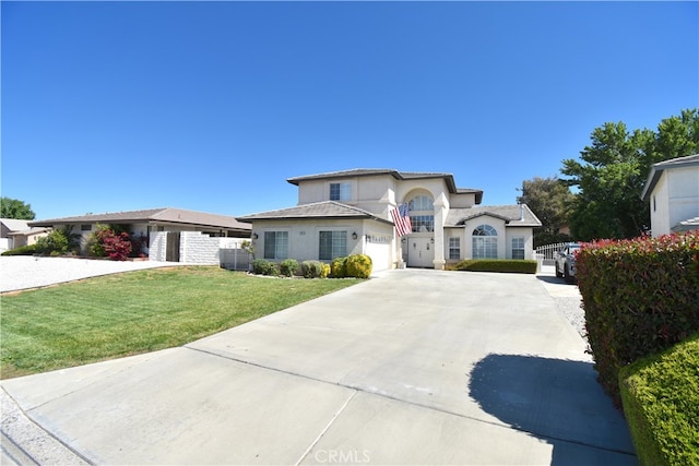 view of front facade with a front yard