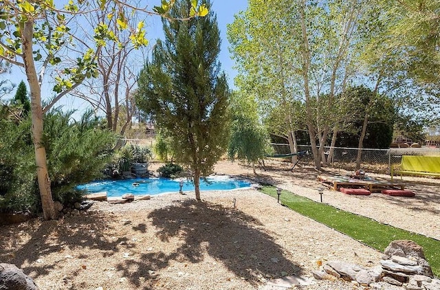 view of swimming pool