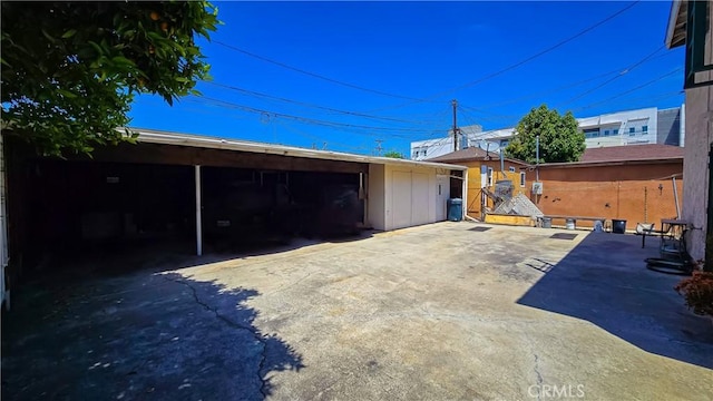 947 S Sunol Dr, Los Angeles, CA 90023 - back of house with an outdoor structure