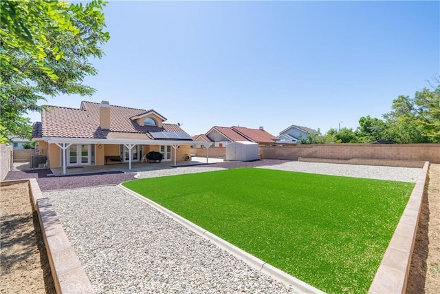 view of yard with a patio