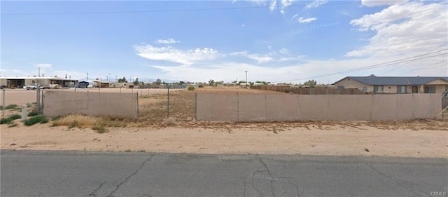 Listing photo 2 for 0 Quinnault Rd, Apple Valley CA 92308