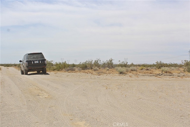 Listing photo 3 for 0 Holly Rd, Adelanto CA 92301