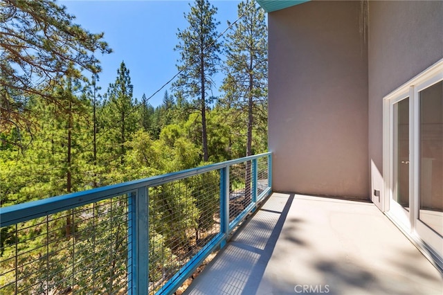 19574 Butler Way, Groveland, CA 95321 - balcony with a forest view