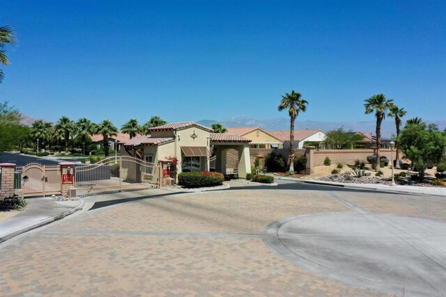 view of mediterranean / spanish-style house