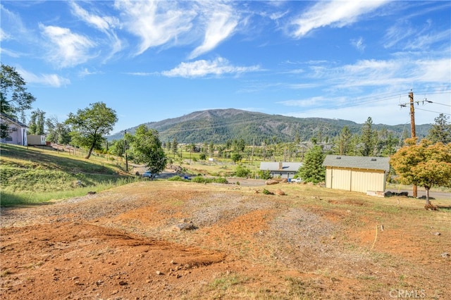 Listing photo 3 for 14934 Hoberg Dr, Cobb CA 95426