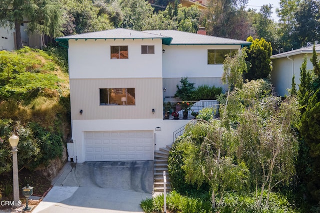 view of front of home featuring a garage