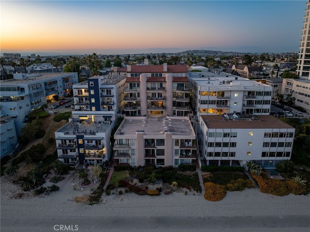 view of aerial view at dusk