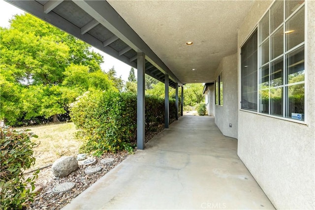 view of patio / terrace with covered porch