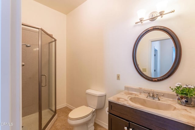 unfurnished room featuring an inviting chandelier, plenty of natural light, and tile patterned flooring