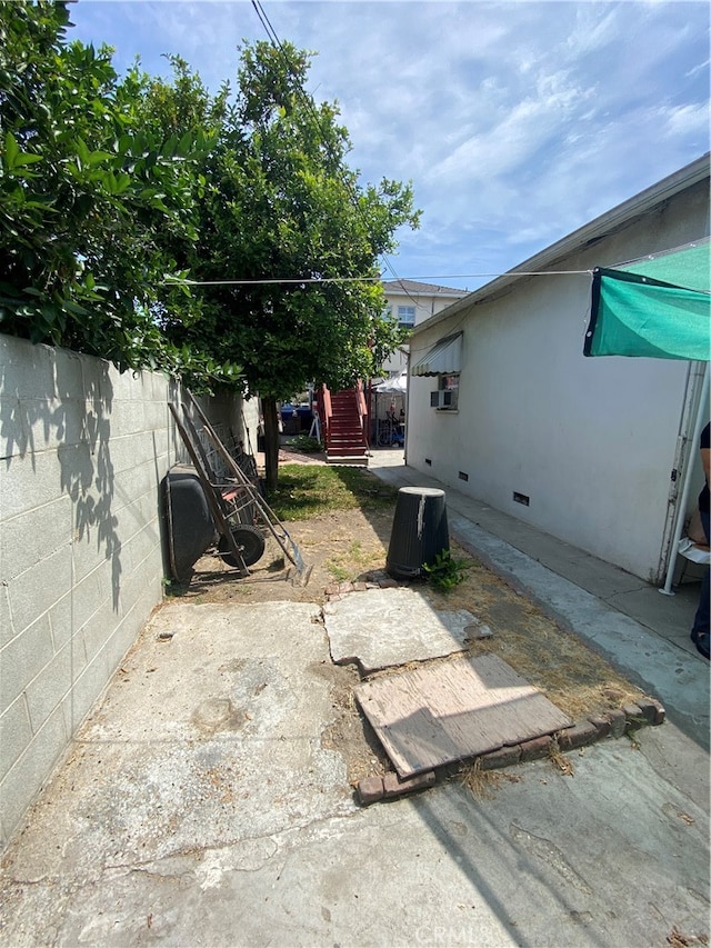 view of patio featuring cooling unit