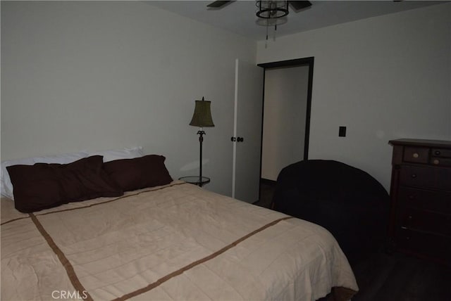 bedroom featuring ceiling fan