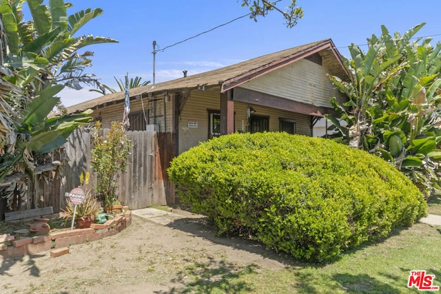 view of home's exterior