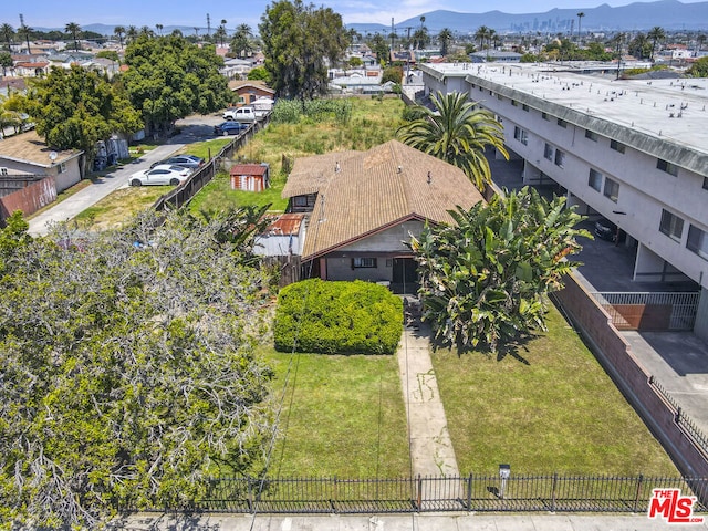 drone / aerial view featuring a mountain view