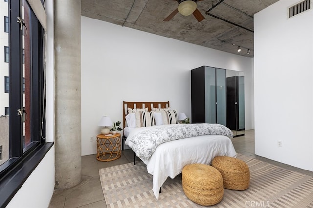 bedroom featuring ceiling fan