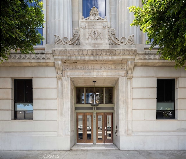 view of property entrance