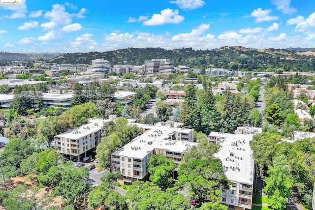 bird's eye view featuring a mountain view