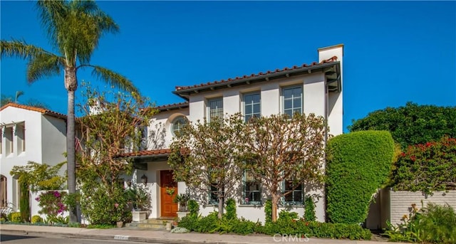 view of mediterranean / spanish-style home