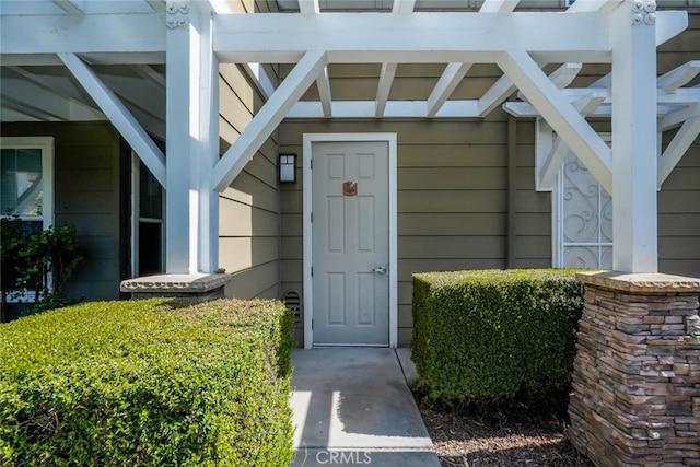 view of property entrance