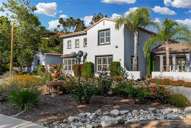 view of front of property