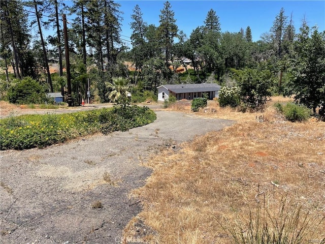 Listing photo 2 for 5544 Mark Ln, Paradise CA 95969