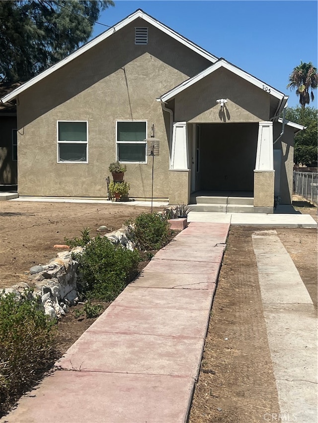 view of front of property