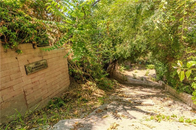 1865 Hanscom Dr, South Pasadena, CA 91030 - view of yard